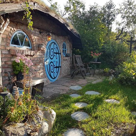 Hobbit Stockholm Bed & Breakfast Nacka Dış mekan fotoğraf
